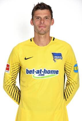 Fussball Berlin 07.07.2017 1. Bundesliga DFL GER Saison 2017 2018 Hertha BSC Berlin Porträttermin 2017 2018 Rune Almenning Jarstein Hertha BSC Portrait