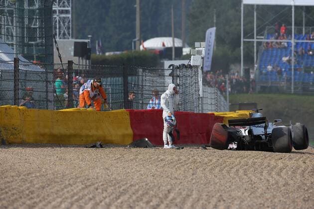 25.08.2017 - Free Practice 1, Crash, Felipe Massa (BRA) Williams FW40 Belgian Grand Prix, Spa-Francorchamps 24 - 27 August 2017 25.08.2017 - Free Practice 1, Crash, Felipe Massa (BRA) Williams FW40 