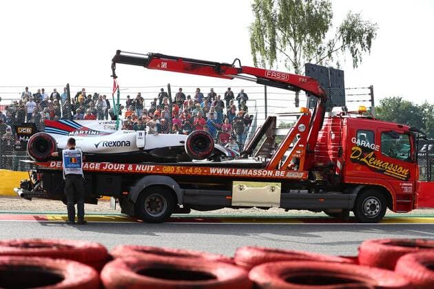 Der beschaedigte Williams von Felipe Massa (Williams Martini Racing) wird abgeschleppt, Grosser Preis von Belgien 2017, Rennen, Motorsport, Formel 1, 25.08.2017, Spa Franchorchamps Copyright: xEibner-Pressefoto AlexanderxNeisx EP_ANS