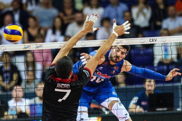 Volleyball EM, Deutschland - Italien August 25, 2017 - Szczecin, Poland - Christian Fromm (GER), Somone Giannelli (ITA) during Volleyball European Championships match between Italy and Germany on 25 August 2017 in Szczecin, Poland. Germany v Italy - Volleyball European Championships  - ZUMAn230 20170825_zaa_n230_383 Copyright: xFotoxOlimpikx