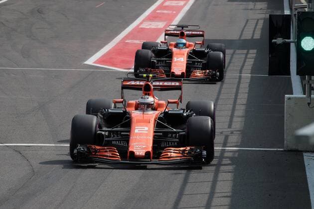 26.08.2017 - Qualifying, Stoffel Vandoorne (BEL) McLaren MCL32 leads Fernando Alonso (ESP) McLaren MCL32 Belgian Grand Prix, Spa-Francorchamps 24 - 27 August 2017 26.08.2017 - Qualifying, Stoffel Vandoorne (BEL) McLaren MCL32 leads Fernando Alonso (ESP) McLaren MCL32 