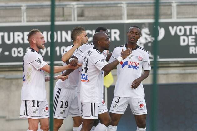 Joie sur le but de Gael Kakuta FOOTBALL : Amiens SC vs OGC Nice - Ligue 1 Conforama - 4eme journee - 26 08 2017 MichaelBaucher Panoramic 