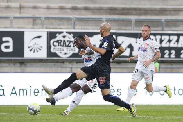 Moussa Konate FOOTBALL : Amiens SC vs OGC Nice - Ligue 1 Conforama - 4eme journee - 26 08 2017 MichaelBaucher Panoramic 
