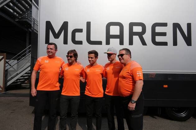 27.08.2017 - (L-R) Eric Boullier (FRA) McLaren Racing Director, Fernando Alonso (ESP) McLaren MCL32, Lando Norris, Stoffel Vandoorne (BEL) McLaren MCL32 and Zak Brown (USA) McLaren Executive Director Belgian Grand Prix, Spa-Francorchamps 24 - 27 August 2017 27.08.2017 - (L-R) Eric Boullier (FRA) McLaren Racing Director, Fernando Alonso (ESP) McLaren MCL32, Lando Norris, Stoffel Vandoorne (BEL) McLaren MCL32 and Zak Brown (USA) McLaren Executive Director 
