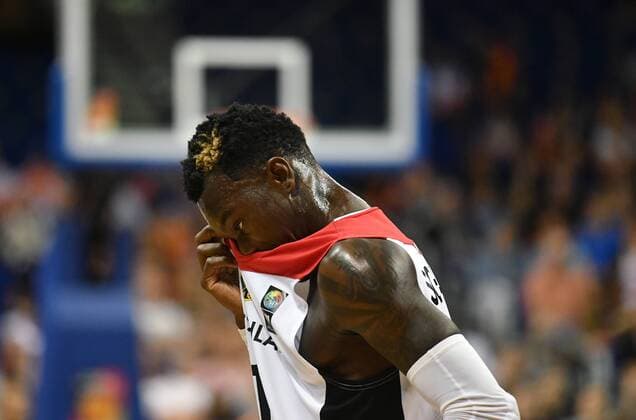 Dennis Schröder, Deutschland, enttäuscht Deutschland-Frankreich Germany-France Basketball, Freundschaftsspiel 2017l, friendly games, Männer, Herren, men, Berlin, 27.8.2017