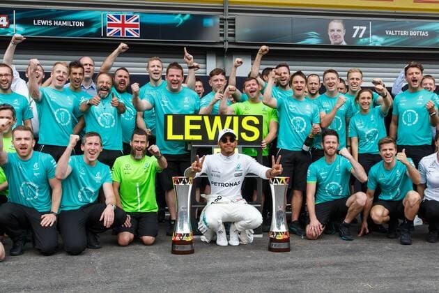Gruppensiegerfoto von Lewis Hamilton (Mercedes AMG Petronas Formula One Team) mit dem Mercedes Team, Grosser Preis von Belgien 2017, Rennen, Motorsport, Formel 1, 27.08.2017, Spa Francorchamps Copyright: xEibner-Pressefoto AlexanderxNeisx EP_ANS