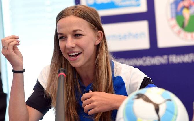 30.08.2017, xjhx, Fussball 1.Bundesliga Frauen, 1. FFC Frankfurt Saisoneroeffnungs-Pressekonferenz Saison 2017 18, emspor v.l. Jackie Groenen (1.FFC Frankfurt) Frankfurt am Main