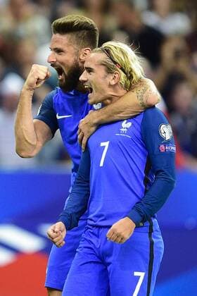 joie des joueurs de la France apres le but de Antoine Griezmann (France) Olivier Giroud (France) FOOTBALL : France vs Pays Bas - Paris - 31 08 2017 JBAutissier Panoramic 