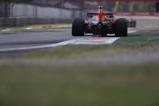 01.09.2017- Free Practice 1, Max Verstappen (NED) Red Bull Racing RB13 Italian Grand Prix, Monza 31 August - 03 September 2017 01.09.2017- Free Practice 1, Max Verstappen (NED) Red Bull Racing RB13 