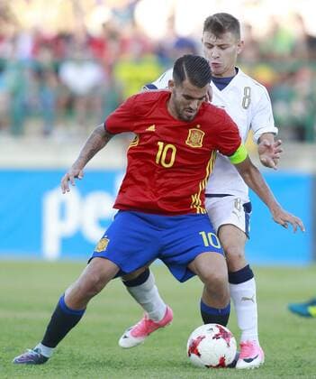 Spain s Dani Ceballos (l) and Italy s Barella during international sub 21 friendly match. September 1,2017.  (2017090108)