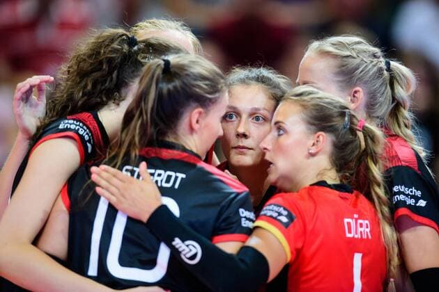 01.09.2017, Palmberg Arena, Schwerin Volleyball, Länderspiel Laenderspiel, Deutschland vs. Türkei Tuerkei Lena Stigrot ( 10 GER), Melanie Schölzel Schoelzel ( 14 GER), Louisa Lippmann ( 11 GER), Irina Kemmsies ( 2 GER), Jennifer Pettke ( 7 GER), Lenka Dürr Duerr ( 1 GER)