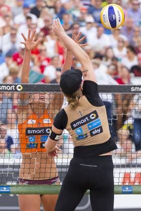 Julia Sude gegen Margarete Kozcuh. Borger Kozuch vs Laboureur Sude, Deutsche smart Beach-Volleyball Meisterschaften 2017, 02.09.17 Timmendorfer Strand Schleswig-Holstein Germany Ahmann-Hager-Arena Copyright: xAgentur54Gradx xFelixxKoenigx