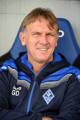 02.09.2017 Frankfurt am Main , Frankfurter Volksbank Stadion Regionalliga Süd Saison 2017 2018 FSV Frankfurt gegen SV Waldhof Mannheim Portrait Trainer Gerd Dais (SV Waldhof Mannheim)