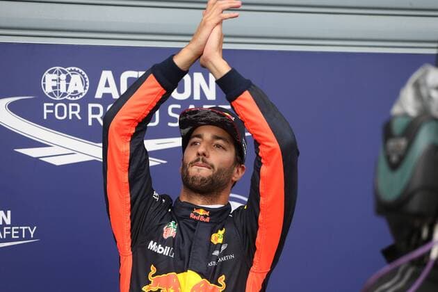02.09.2017- Qualifying celebration 3rd place Daniel Ricciardo (AUS) Red Bull Racing RB13 Italian Grand Prix, Monza 31 August - 03 September 2017 02.09.2017- Qualifying celebration 3rd place Daniel Ricciardo (AUS) Red Bull Racing RB13 