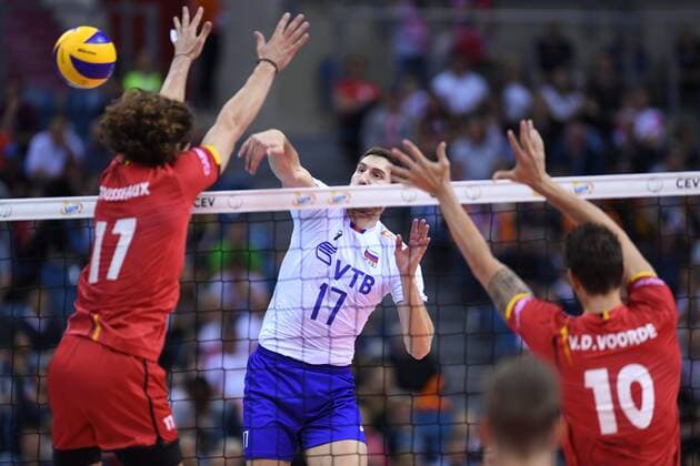 Volleyball, EM, Russland - Belgien 2017.09.02 Krakow Siatkowka , Mistrzostwa Europy mezczyzn 2017 , LOTTO Eurovolley Poland 2017 Rosja - Belgia N z Tomas Rousseaux, Simon van de Voorde of Belgium and Maxim Mikhaylov of Russia Foto Krzysztof Porebski PressFocus 2017.09.02 Krakow Volleyball , CEV Volleyball European Championship EM Europameisterschaft - Men , LOTTO Eurovolley Poland 2017 Russia - Belgium Tomas Rousseaux, Simon van de Voorde of Belgium and Maxim Mikhaylov of Russia Credit: Krzysztof Porebski PressFocus NEWSPIX.PL --- Newspix.pl FRANCE OUT!  20170902PF_KP187