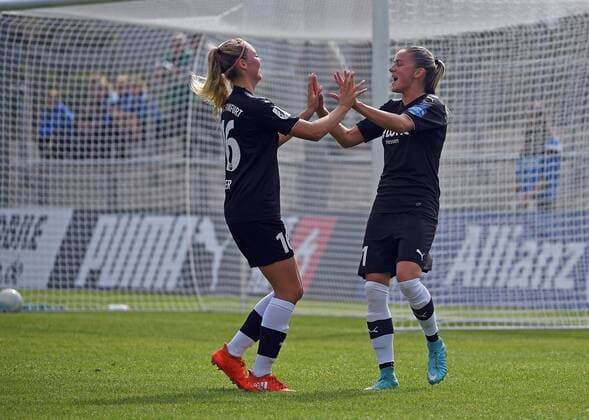 03.09.2017, xblx, Fussball 1.Bundesliga Damen, 1. FFC Frankfurt - 1. FC Koeln, emspor v.l. Janina Hechler (1.FFC Frankfurt), Ana-Maria Crnogorcevic (1.FFC Frankfurt) celebrate the goal, Torjubel zum 1:0 Frankfurt am Main