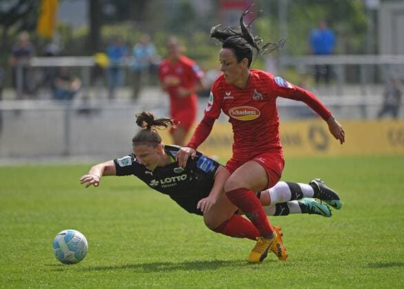 03.09.2017, xblx, Fussball 1.Bundesliga Damen, 1. FFC Frankfurt - 1. FC Koeln, emspor v.l. Julia Matuschewski (1.FFC Frankfurt), Peggy Nietgen (1.FC Köln) Frankfurt am Main