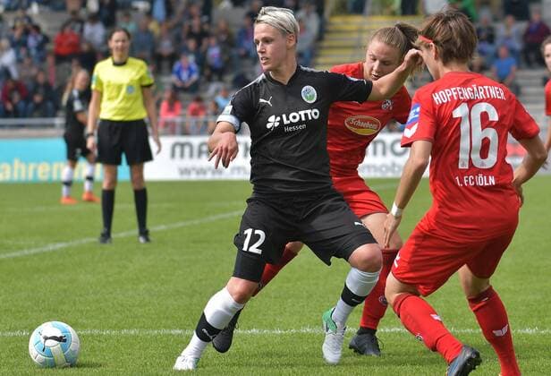 03.09.2017, xblx, Fussball 1.Bundesliga Damen, 1. FFC Frankfurt - 1. FC Koeln, emspor v.l. Sophie Schmidt (1. FFC Frankfurt), Kristina Hild (1.FC Köln), Anne Hopfengaertner (1.FC Köln) Frankfurt am Main