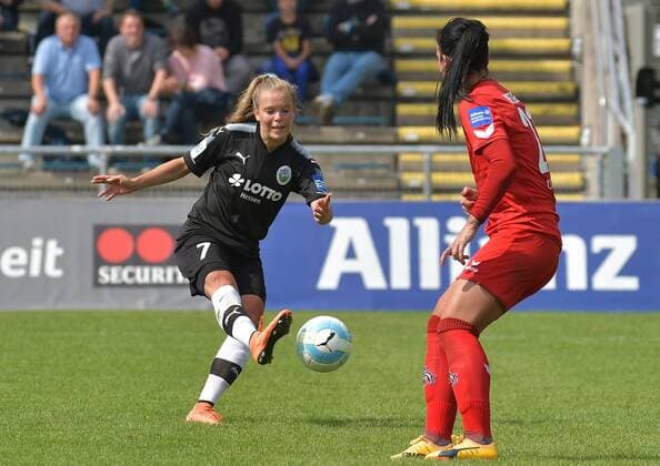 03.09.2017, xblx, Fussball 1.Bundesliga Damen, 1. FFC Frankfurt - 1. FC Koeln, emspor v.l. Margarita Gidion (1.FFC Frankfurt), Peggy Nietgen (1.FC Köln) Frankfurt am Main