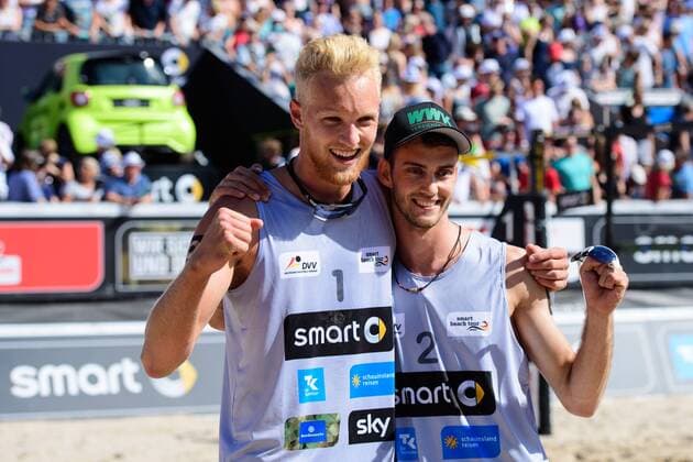 03.09.2017, Timmendorfer Strand, Ahmann-Hager-Arena Beachvolleyball, Deutsche Meisterschaft Jubel Tim Holler, Clemens Wickler nach Sieg