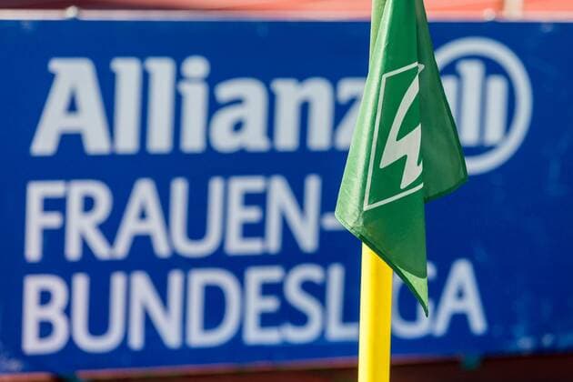 Symbolfoto, Symbolbild Fußball, Werder Bremen zurück in der Allianz Frauen-Bundesliga, Fussball, Allianz Frauen-Bundesliga, SV Werder Bremen - SC Sand, xdgx
