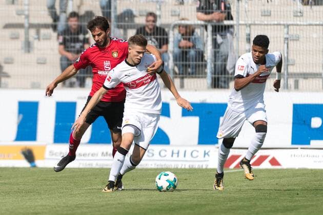 Shqiprim Binakaj 07 (SG Sonnenhof Großaspach), Dzenis Burnic 24 (VFB Stuttgart), SG Sonnenhof Grossaspach gegen VFB Stuttgart, Fussball, Testspiel, Laenderspielpause, 03.09.2017, Grossaspach Copyright: xWalther xEibner-Pressefotox EP_swr