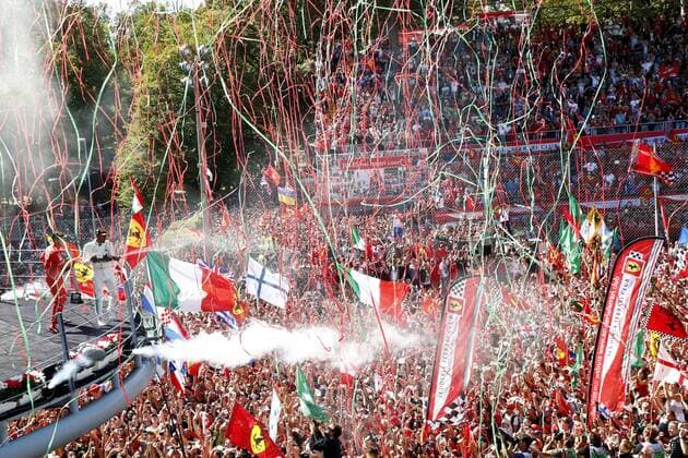 Motorsports: FIA Formula One World Championship WM Weltmeisterschaft 2017, Grand Prix of Italy, 44 Lewis Hamilton (GBR, Mercedes AMG Petronas F1 Team), 5 Sebastian Vettel (GER, Scuderia Ferrari), Monza Italy xHOCHxZWEIx
