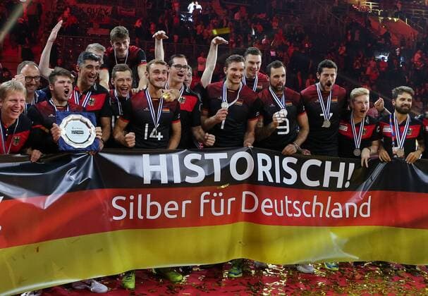 Themen der Woche - SPORT Bilder des Tages - SPORT 03.09.2017, Krakow, siatkowka, Mistrzostwa Europy, mecz finalowy, Niemcy - Rosja, Druzyna Niemiec, radosc, Team Germany celebration, Germany - Russia, Eurovolley 2017 final, fot. Tomasz Jastrzebowski Foto Olimpik NEWSPIX.PL --- Newspix.pl FRANCE OUT! 20170903toja444