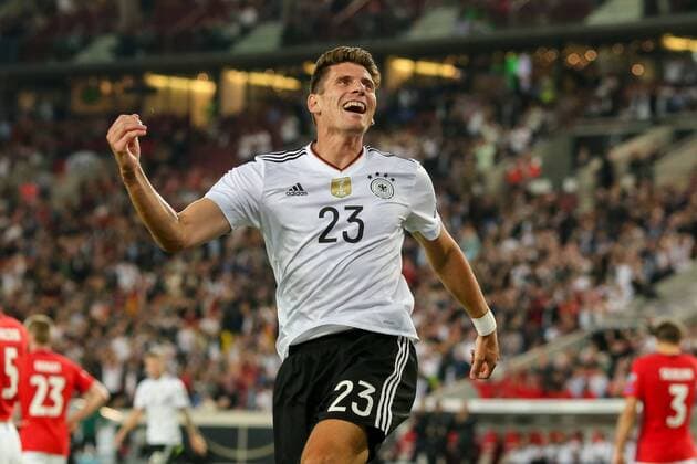 Stuttgart, Deutschland, 04.09.2017, Laenderspiel, WM-Qualifikation, Deutschland - Norwegen, Tor zum 6:0 Torschuetze Mario Gomez (GER) jubelt ( DeFodi048