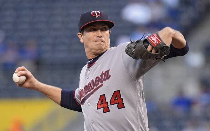 September 7, 2017 - Kansas City, MO, USA - Minnesota Twins starting pitcher Kyle Gibson throws against the Kansas City Royals at Kauffman Stadium in Kansas City, Mo., on Thursday, Sept. 7, 2017. Minnesota at Kansas City - ZUMAm67_ 20170907_zaf_m67_005 Copyright: xJohnxSleezerx