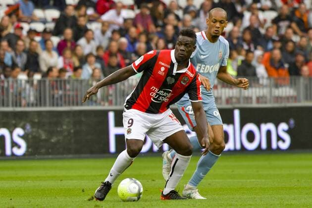 Mario Balotelli (OGC Nice) - Fabinho (AS Monaco) FOOTBALL : OGC Nice vs AS Monaco - Ligue 1 - Nice - 09 09 2017 NorbertScanella Panoramic 