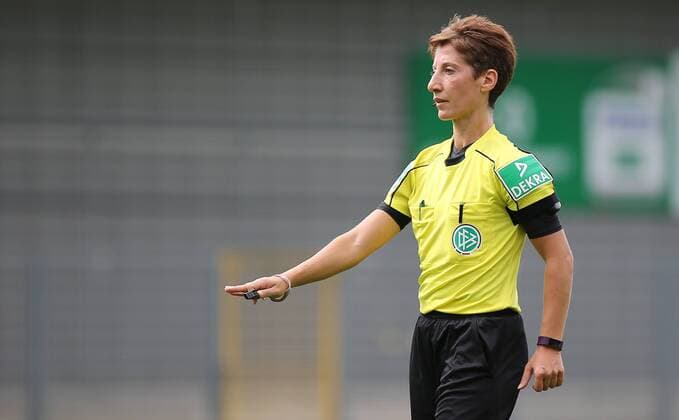 09 09 2017 xCEx Germany Sinsheim Football Women u0026 39;s football Alliance Women Bundesliga Season 2017 2018 TSG 1899 Hoffenheim against 1 FFC Frankfurt DFB Schiedsrichterin Marina Wozniak