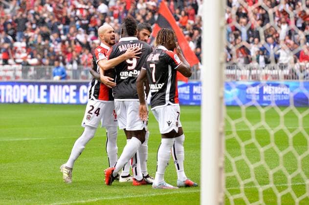 09 Mario BALOTELLI (nice) - 08 Pierre LEES MELOU (nice) - 24 Christophe JALLET (nice) - JOIE FOOTBALL : Nice vs Monaco - Ligue 1 - 09 09 2017 FEP Panoramic 