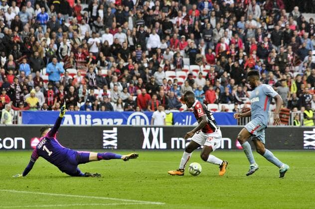 But de Kpene Ganago (OGC Nice) - Danijel Subasic (AS Monaco) - Jemerson (AS Monaco) FOOTBALL : OGC Nice vs AS Monaco - Ligue 1 - Nice - 09 09 2017 NorbertScanella Panoramic 