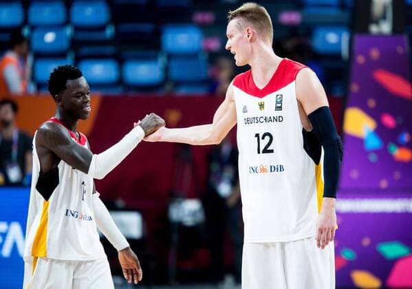 09 09 2017 Sinan Erdem Dome Istanbul Door FIBA Eurobasket 2017 Germany vs France Eighth finals in Picture Dennis Schroder of Germany and Robin Benzing of Germany Celebrate After Winning during The Eurobasket 2017 Round of 16 Match between Germany and France AT The Sinan Erdem Dome in Istanbul Turkey ON 2017 09 09 Istanbul  EX_SPIDA