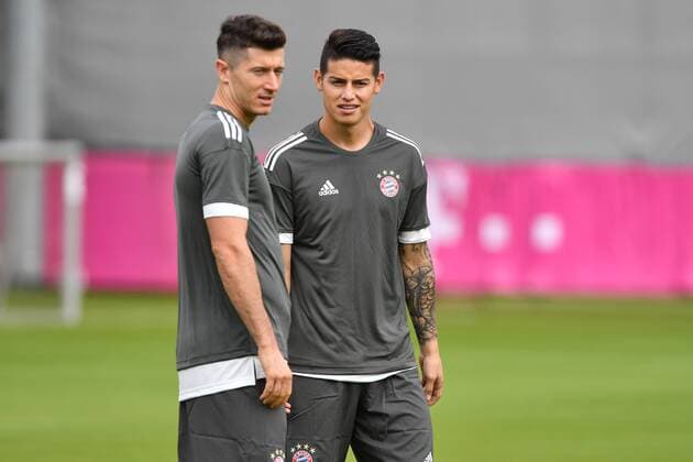 Robert Lewandowski Bavaria Munich with James Rodriguez Bavaria Munich Conclusion of training FC Bavaria Munich before the Champions League Game against RSC Anderlecht Training area to the Line Säbener Road Football at 11 09 2017