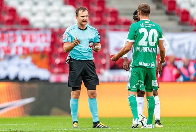 10 09 2017 Red Bull Arena Salzburg AUT 1 FBL FC Red Bull Salzburg vs SK Rapid Vienna 7 Round in Picture Referees Dieter Muckenhammer Maximilian Hofmann SK Rapid Vienna during Austrian Football Bundesliga 7th Round Match between FC Red Bull Salzburg and SK Rapid Vienna AT The Red Bull Arena Salzburg Austria ON 2017 09 10 Salzburg  EX_JFK