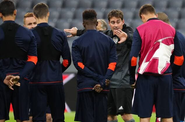 Anderlecht s head coach Rene Weiler gestures during a training session of Belgian soccer team RSC Anderlecht, Monday 11 September 2017 in Munich, Germany. Tomorrow Anderlecht is playing the first game in the group stage (Group B) of the UEFA Champions League competition against German club Bayern Munich. VIRGINIExLEFOUR  x05163111x