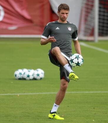 Thomas Mueller at Ball Football Champions League Training FC Bavaria Munich 11 09 2017