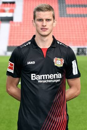 Football ger 1 BL Portrait session 2017 2018 Bayer Leverkusen Sven Bender Lev Single Portrait Portrait