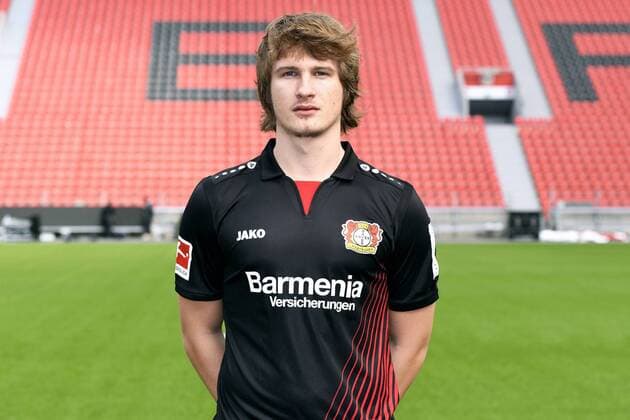 Football ger 1 BL Portrait session 2017 2018 Bayer Leverkusen Tin Jedvaj Lev Single Portrait Portrait