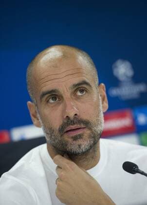 12-09-2017 VOETBAL: PERSCONFERENTIE MANCHESTER CITY: ROTTERDAM Josep Pep Guardiola Foto: SCS Michel Utrecht xVIxVIxImagesx xSoenarxChamidxsportfotografiexIVx 8725375