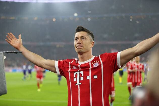 goal celebration from Robert Lewandowski 9 FC Bavaria Munich Per Foul Penalty to 1 0 FC Bavaria Munich vs RSC Anderlecht Football Fight Champions League 12 09 2017 Munich Bavaria Germany Copyright: xkolbert-press ChristianxKolbertx