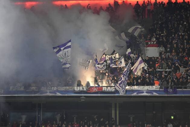 Smoke increases on in Anderlecht Fanblock Bengalos Pyrotechnics Germany Munich Sports Football UEFA Champions League Matchday 1 FC Bavaria Munich vs RSC Anderlecht at 12 09 2017 Alliance Arena