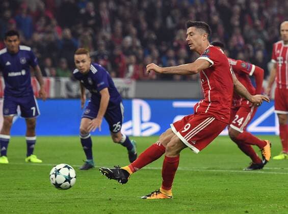 12 09 2017 xfux Football Champions League FC Bavaria Munich RSC Anderlecht emspor v l Robert Lewandowski FC Bavaria Munich Goal Scored goal to 1 0 Munich