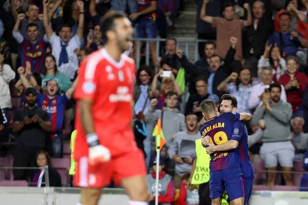 FC Barcelona Barca s Argentinian striker Lionel Messi (R) jubilates the first goal against Juventus with Jordi Alba during the UEFA Champions League match between FC Barcelona and Juventus FC in Barcelona, Catalonia, Spain, 12 September 2017. FC BARCELONA VS. JUVENTUS FC !ACHTUNG: NUR REDAKTIONELLE NUTZUNG!  Copyright: xTonixAlbirx BCN024 20170912-636408501488541128