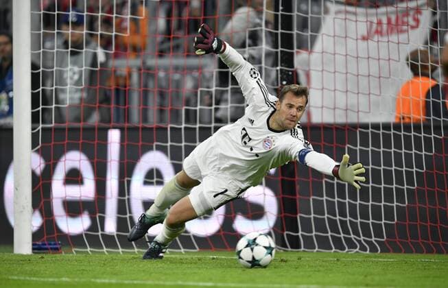 Goalkeeper Manuel later FC Bavaria Munich Parade Gloss parade Champions League CL Group stage FC Bavaria Munich FCB vs RSC Anderlecht 12 09 2017 FC Bavaria Munich FCB vs RSC Anderlecht