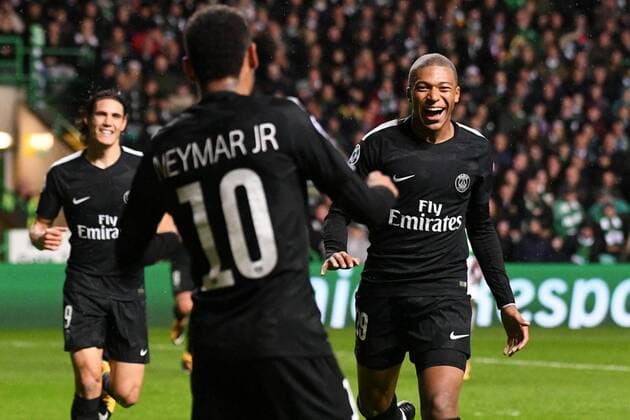 10 NEYMAR JR (psg) - 09 EDINSON CAVANI (psg) - 29 KYLIAN MBAPPE (psg) - JOIE FOOTBALL : Celtic Glasgow vs Paris SG - Ligue des Champions - 12 09 2017 AnthonyBIBARD FEP Panoramic 