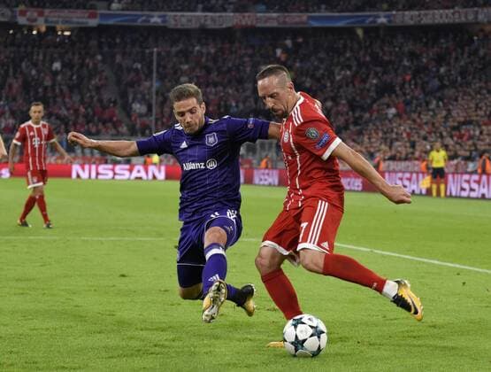 12 09 2017 Football Champions League 2017 2018 FC Bavaria Munich RSC Anderlecht in the Alliance Arena Munich v left Alexandre ukkan Chipciu RSC Anderlecht against Franck Ribery FC Bavaria Munich
