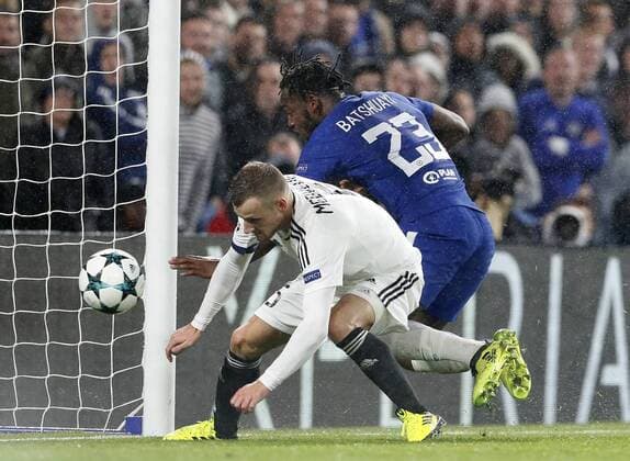 Bilder des Tages - SPORT Chelsea s Michy Batsuayi scoring his sides sixth goal during the champions league match at Stamford Bridge Stadium, London. Picture date 12th September 2017. Picture credit should read: David Klein Sportimage EDITORIAL USE ONLY. No use with unauthorised audio, video, data, fixture lists, club league logos or live services. Online in-match use limited to 120 images, no video emulation. No use in betting, games or single club league player publications.
